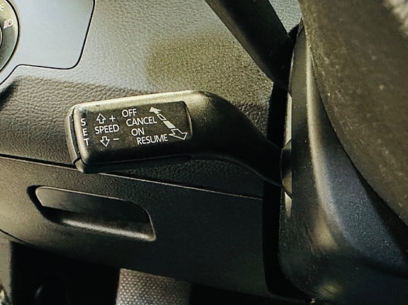 Volkswagen Passat 15 of 22