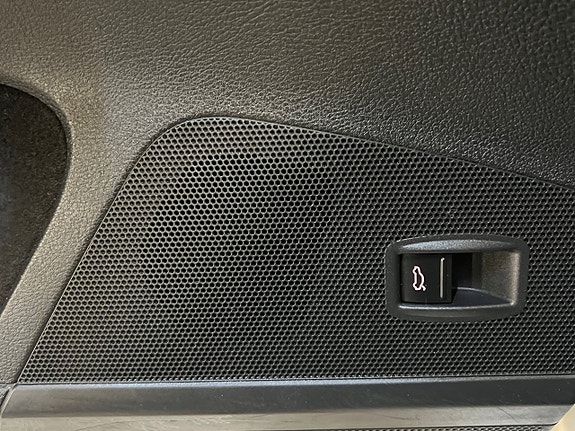 Volkswagen Passat 18 of 22