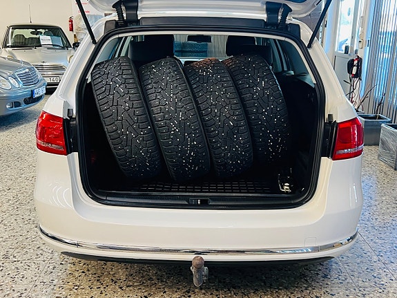 Volkswagen Passat 7 of 22