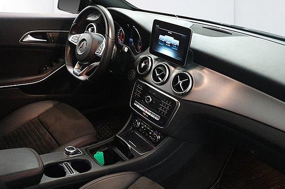 Mercedes-Benz CLA200 d 11 of 13