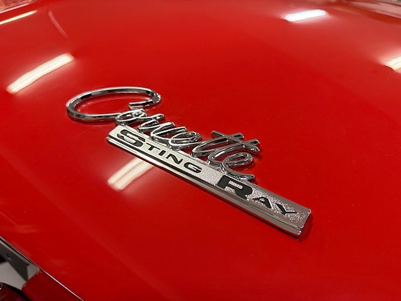 Chevrolet Corvette 8 of 27