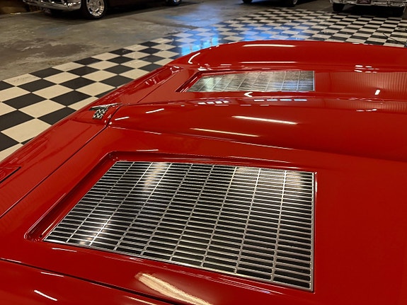 Chevrolet Corvette 13 of 27
