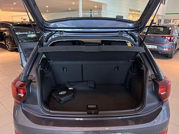 Volkswagen Polo 18 of 18