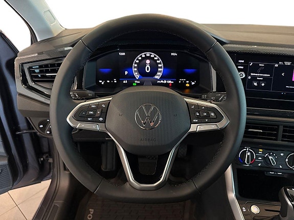 Volkswagen Polo 8 of 18