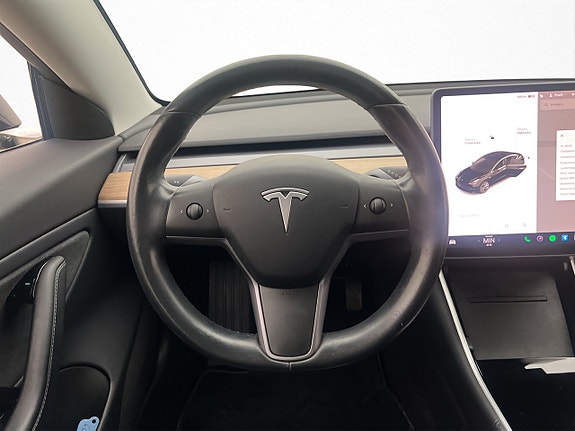 Tesla Model 3 15 of 30