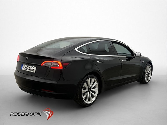Tesla Model 3 9 of 30