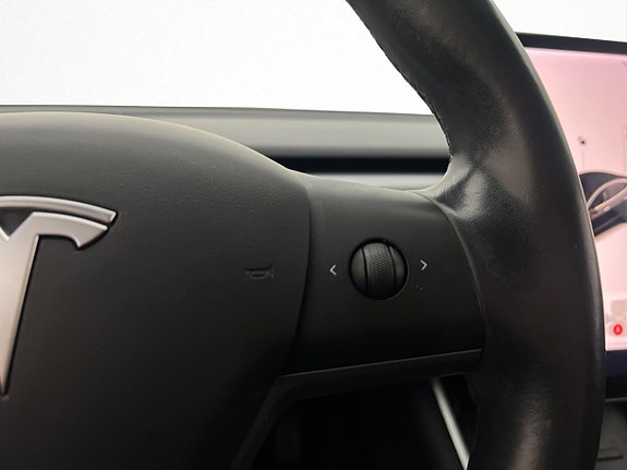 Tesla Model 3 17 of 30