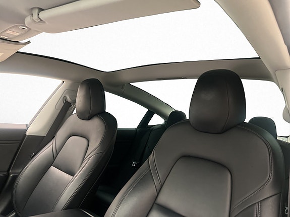 Tesla Model 3 13 of 30