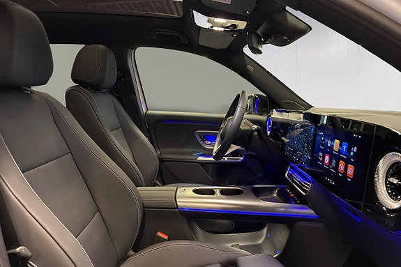 Mercedes-Benz GLB250+ 17 of 23