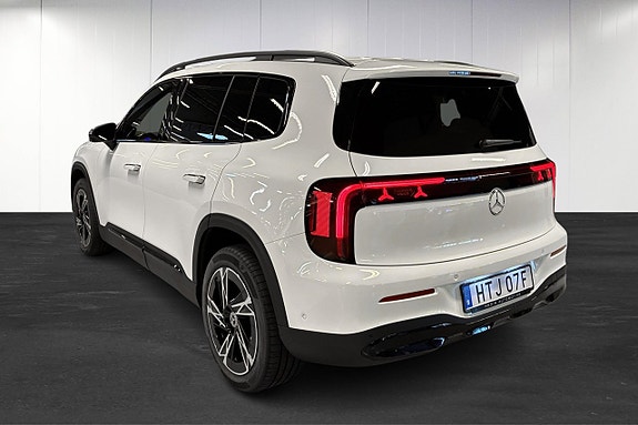 Mercedes-Benz GLB250+ 4 of 23