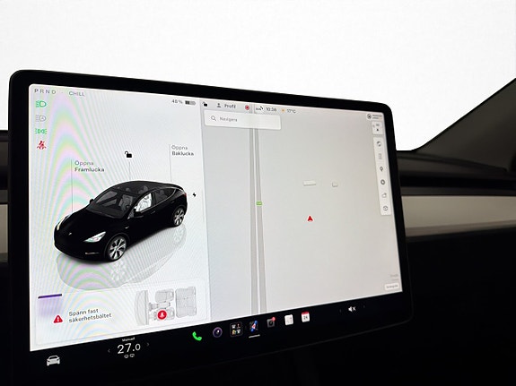 Tesla Model Y 19 of 30