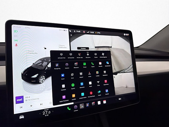 Tesla Model Y 26 of 30