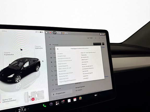 Tesla Model Y 24 of 30