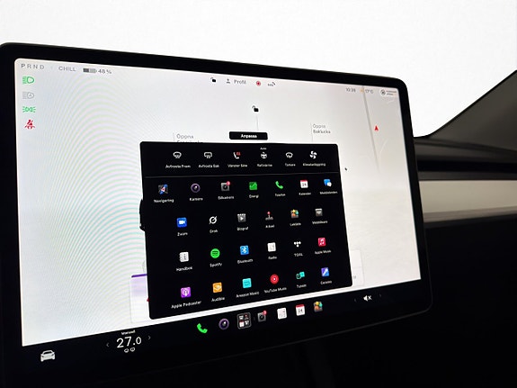 Tesla Model Y 25 of 30
