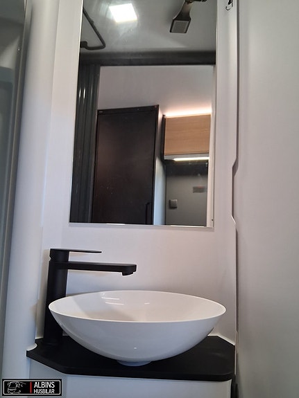 Adria Twin Select 600 SPB / Automat 13 of 21