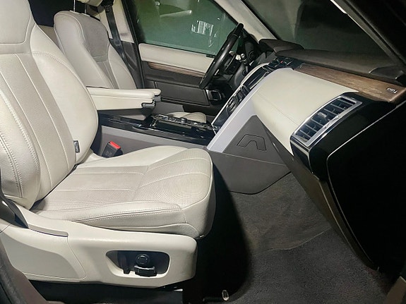 Land Rover Discovery 10 of 24