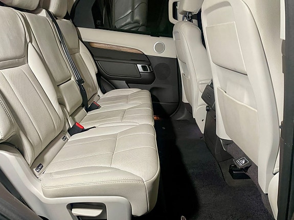 Land Rover Discovery 11 of 24