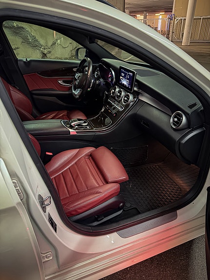 Mercedes-Benz C250 6 of 11