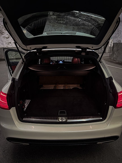 Mercedes-Benz C250 11 of 11