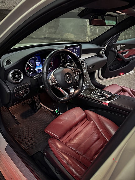 Mercedes-Benz C250 8 of 11