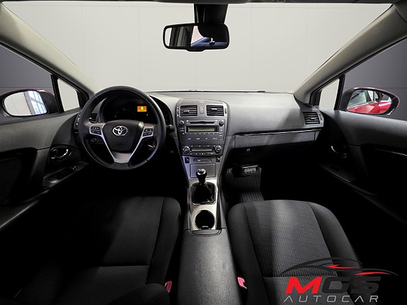 Toyota Avensis 10 of 29