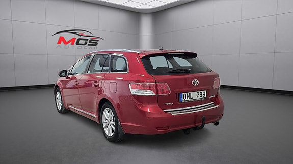 Toyota Avensis 3 of 29