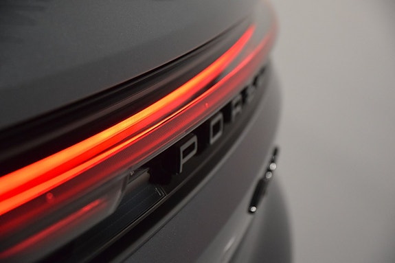 Porsche Cayenne 23 of 25