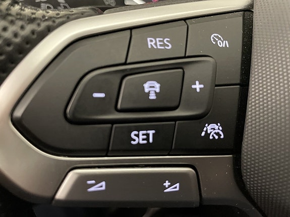 Volkswagen Passat 15 of 20