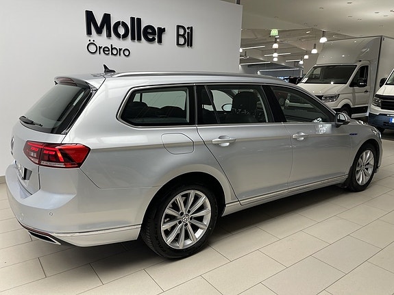 Volkswagen Passat 7 of 20