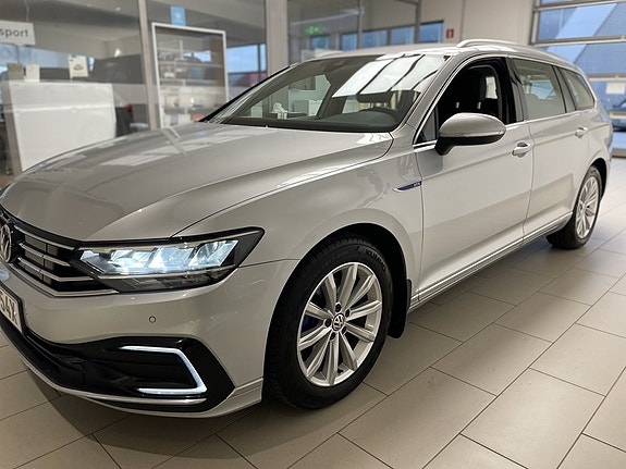 Volkswagen Passat 11 of 20