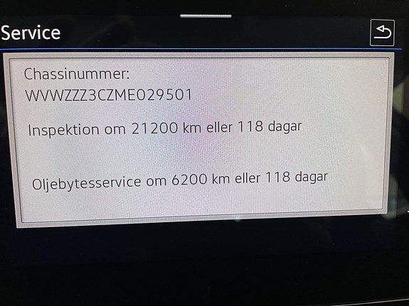 Volkswagen Passat 17 of 20