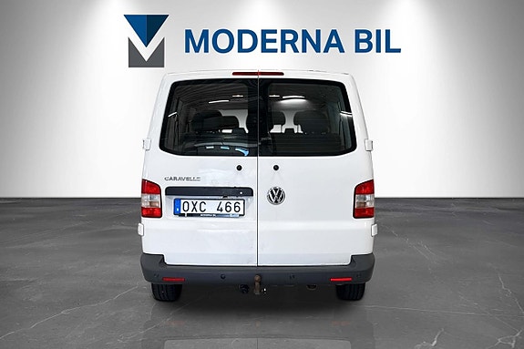 Volkswagen Caravelle 4 of 18