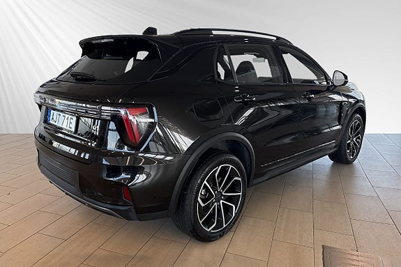 Lynk & Co 01 4 of 20