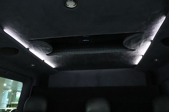 Volkswagen Crafter 16 of 27