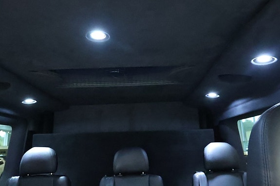 Volkswagen Crafter 17 of 27