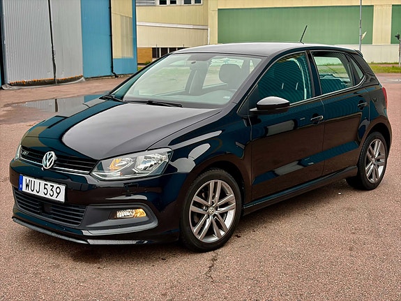 Volkswagen Polo 2 of 8