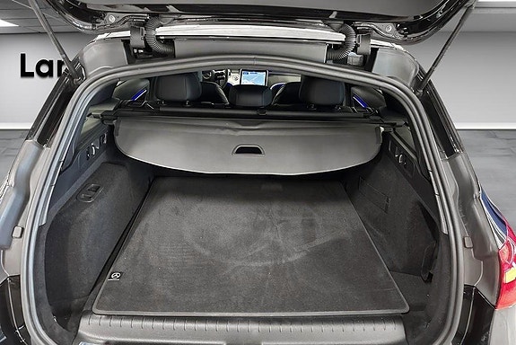 Mercedes-Benz C300 de 14 of 19