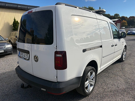 Volkswagen Caddy Maxi 3 of 11