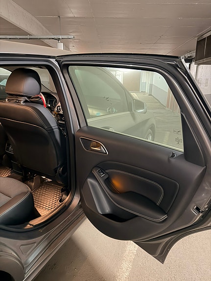 Mercedes-Benz B200 7 of 10