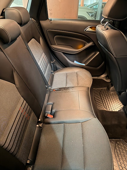 Mercedes-Benz B200 6 of 10