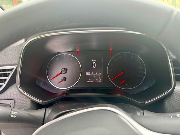 Renault Clio 9 of 10