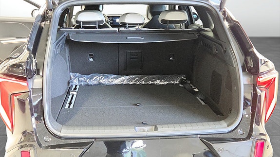 Kia K4 10 of 12