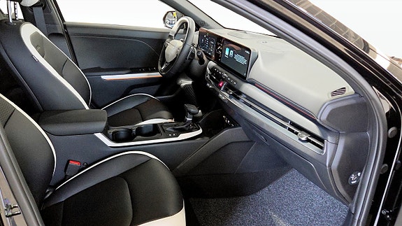 Kia K4 3 of 12