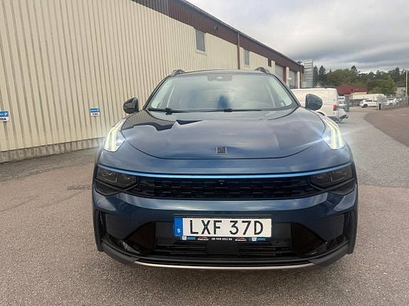 Lynk & Co 01 12 of 25
