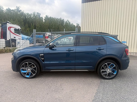 Lynk & Co 01 2 of 25