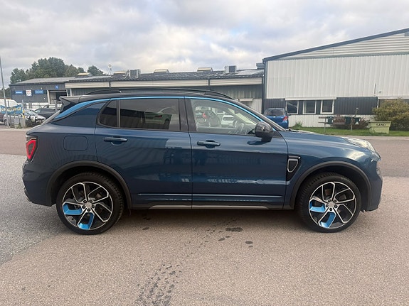 Lynk & Co 01 5 of 25
