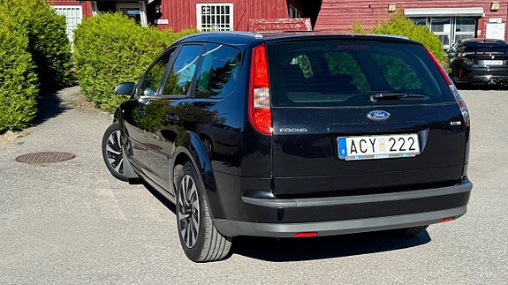 Ford Focus 5 of 10