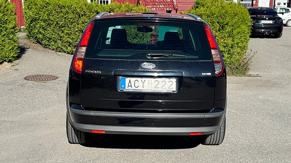 Ford Focus 4 of 10