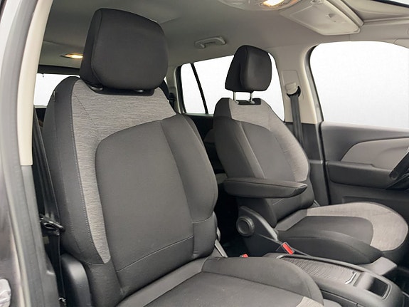 Citroen Grand C4 Picasso 24 of 30