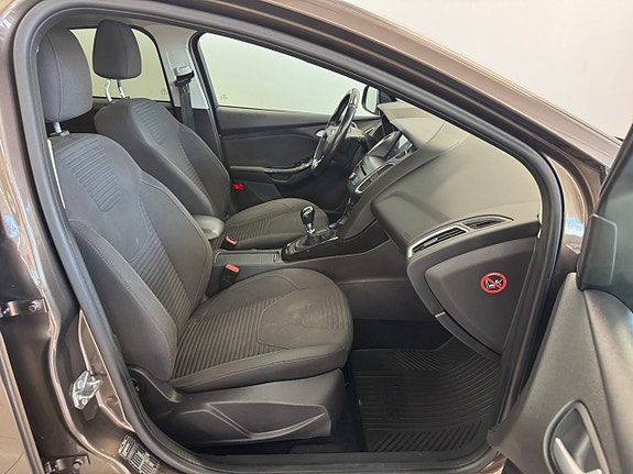 Ford Focus 13 of 13